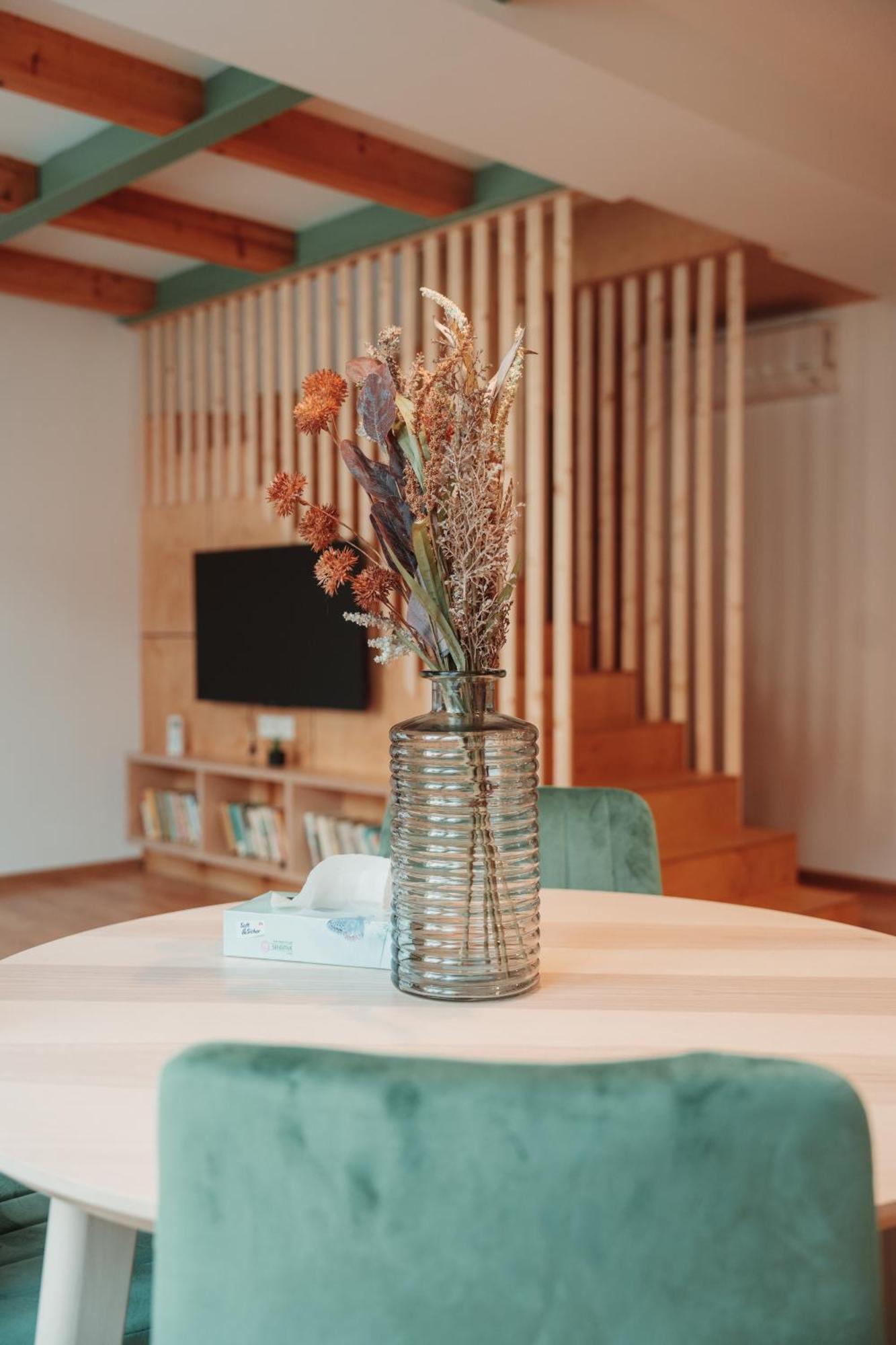 Hviezdoslavova Apartments, Trnava Centre, Parking Available Buitenkant foto