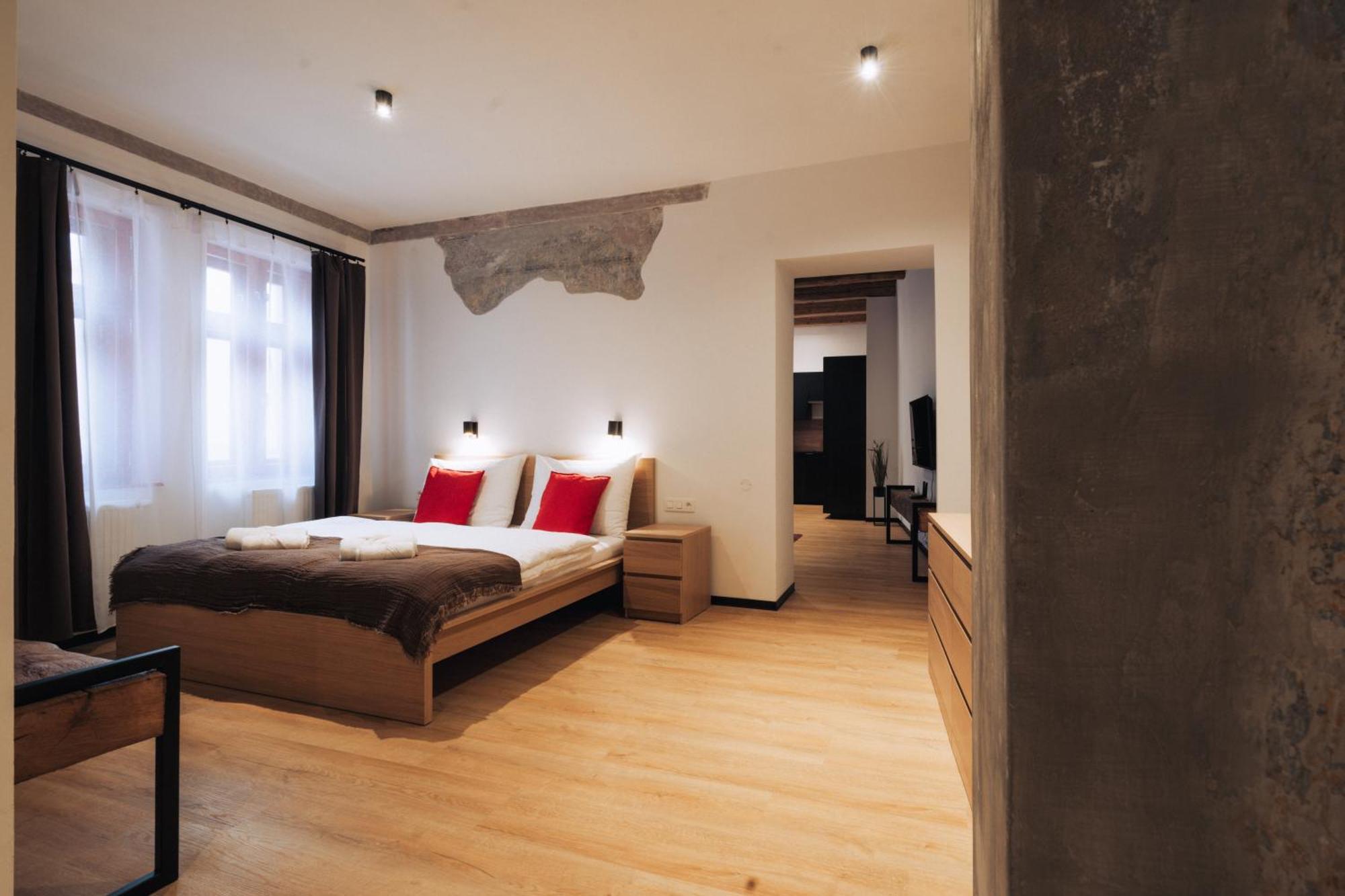 Hviezdoslavova Apartments, Trnava Centre, Parking Available Buitenkant foto