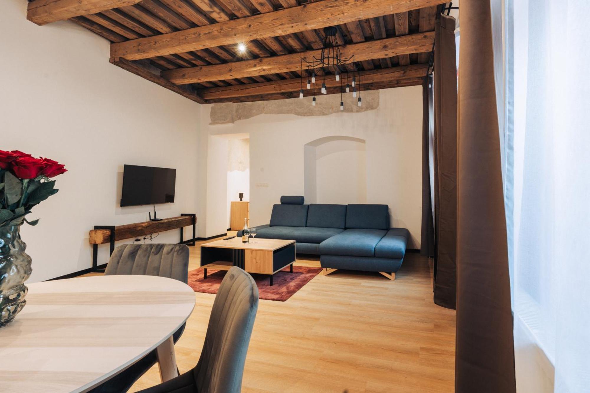 Hviezdoslavova Apartments, Trnava Centre, Parking Available Buitenkant foto